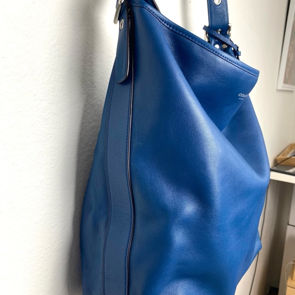 Coach Legacy Leather Duffle in Cobalt - NWT - Picture 6 of 11